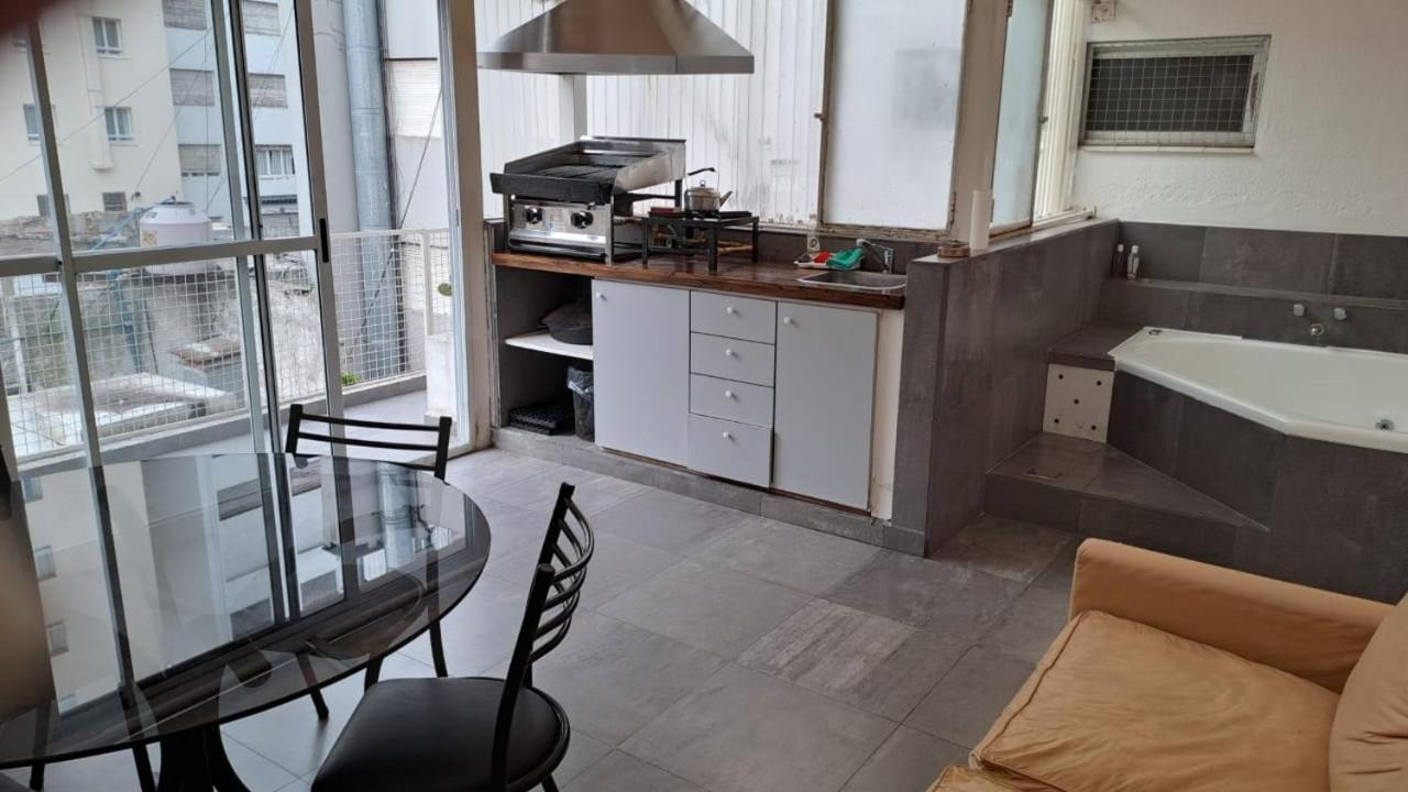 Terraza, Quincho Y Jacuzzi Apartamento *